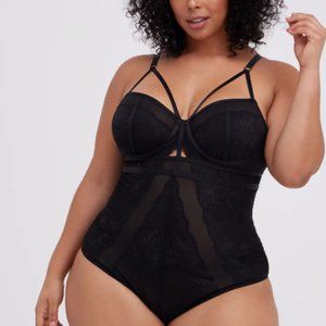 TORRID STRAPPY UNDERWIRE BODYSUIT TEDDY - LACE & MESH RHINESTONES 3X 4X
